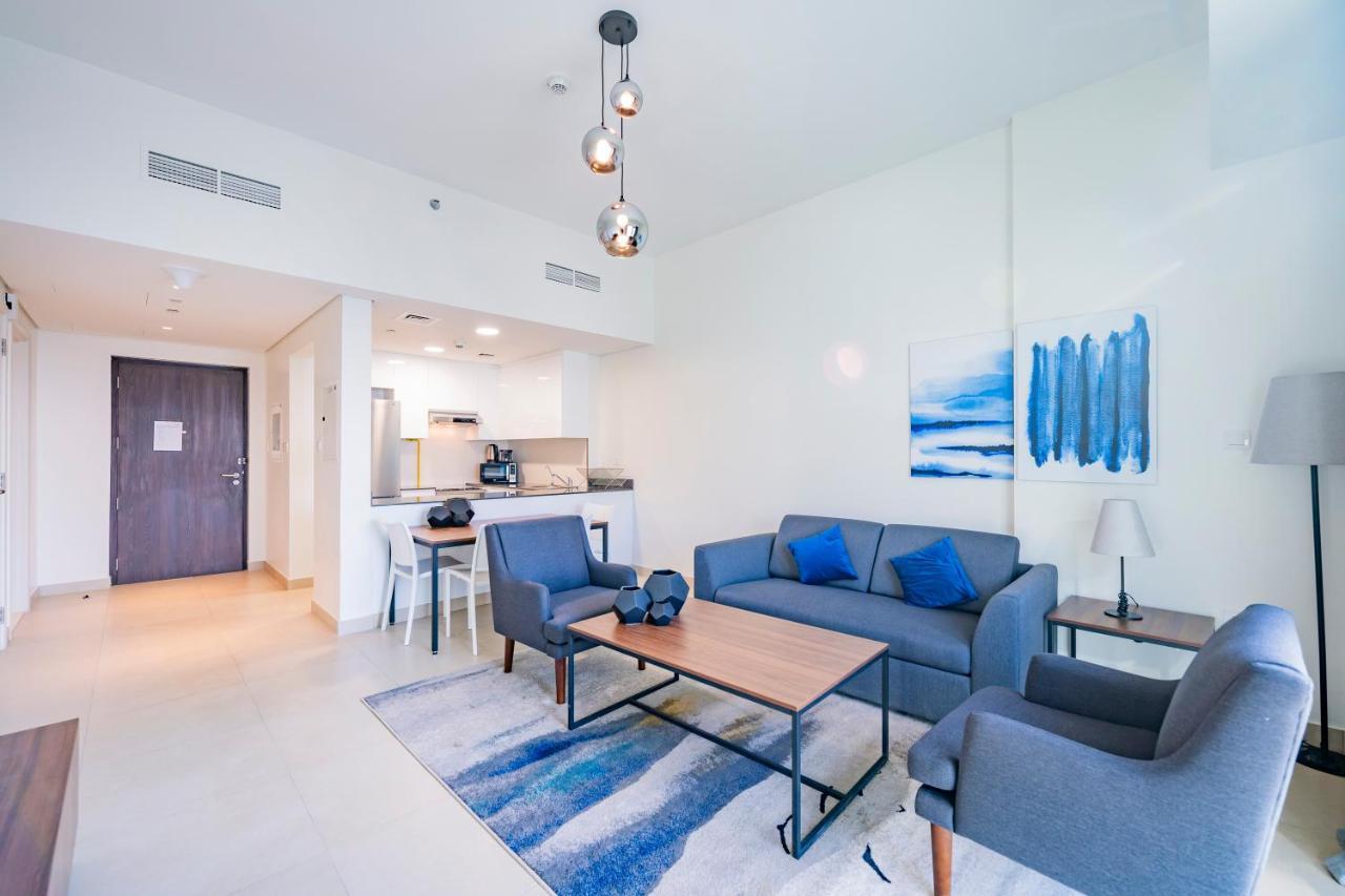 Expo Village Serviced Apartments Дубай Екстериор снимка
