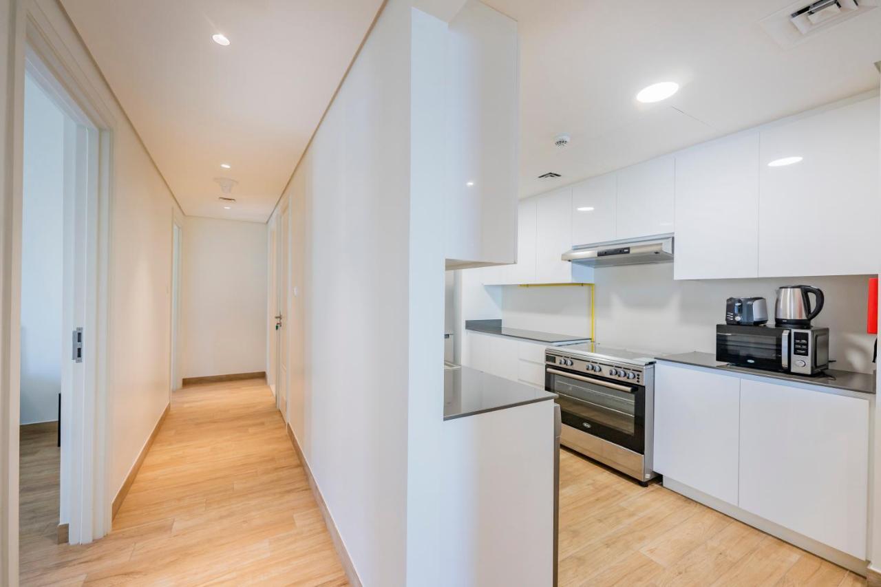 Expo Village Serviced Apartments Дубай Екстериор снимка