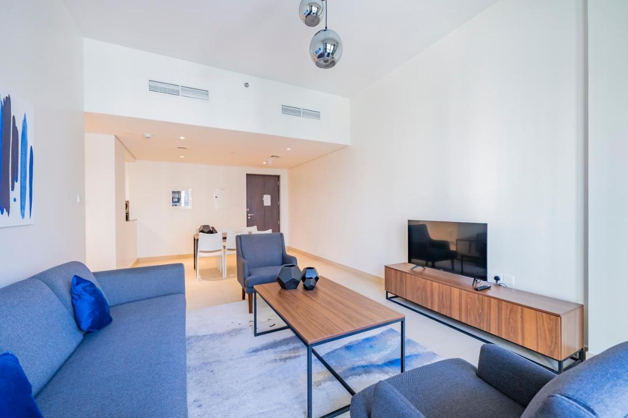 Expo Village Serviced Apartments Дубай Екстериор снимка