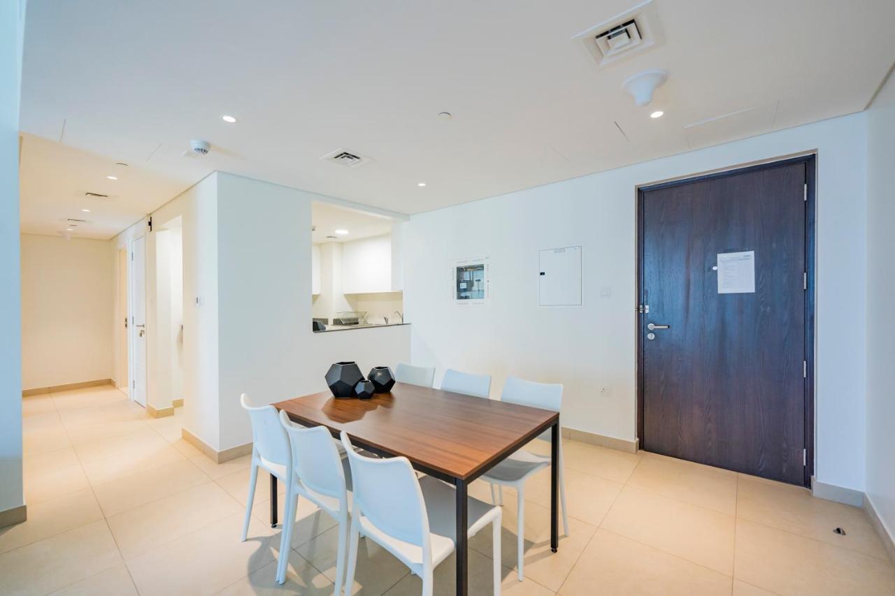 Expo Village Serviced Apartments Дубай Екстериор снимка