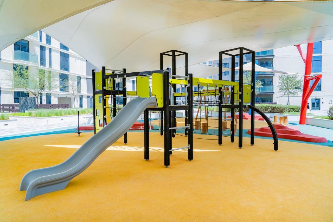 Expo Village Serviced Apartments Дубай Екстериор снимка